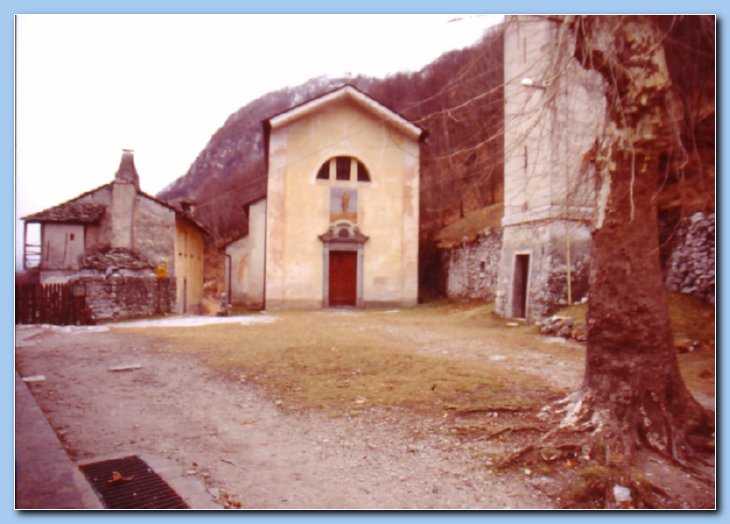 11 la piazza di codera